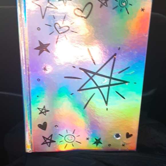 Girls diary - Picture 1 of 3